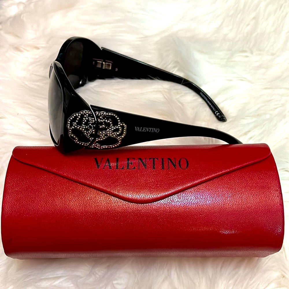 Valentino square frames with Swarovski crystal flowers